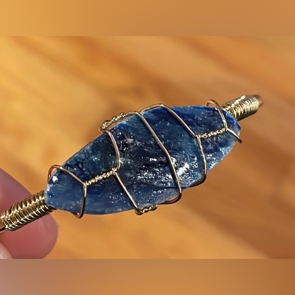 3 for $30 Natural Gold Tone Healing Stone Wire Cuff Bracelet Chakra Energy - Picture 3 of 9